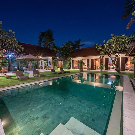 Rumi Villas Seminyak Exterior foto